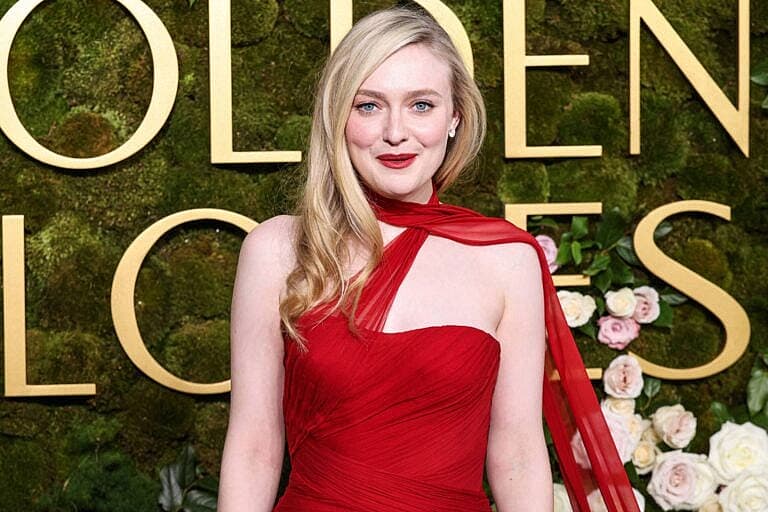 Dakota Fanning on the red carpet