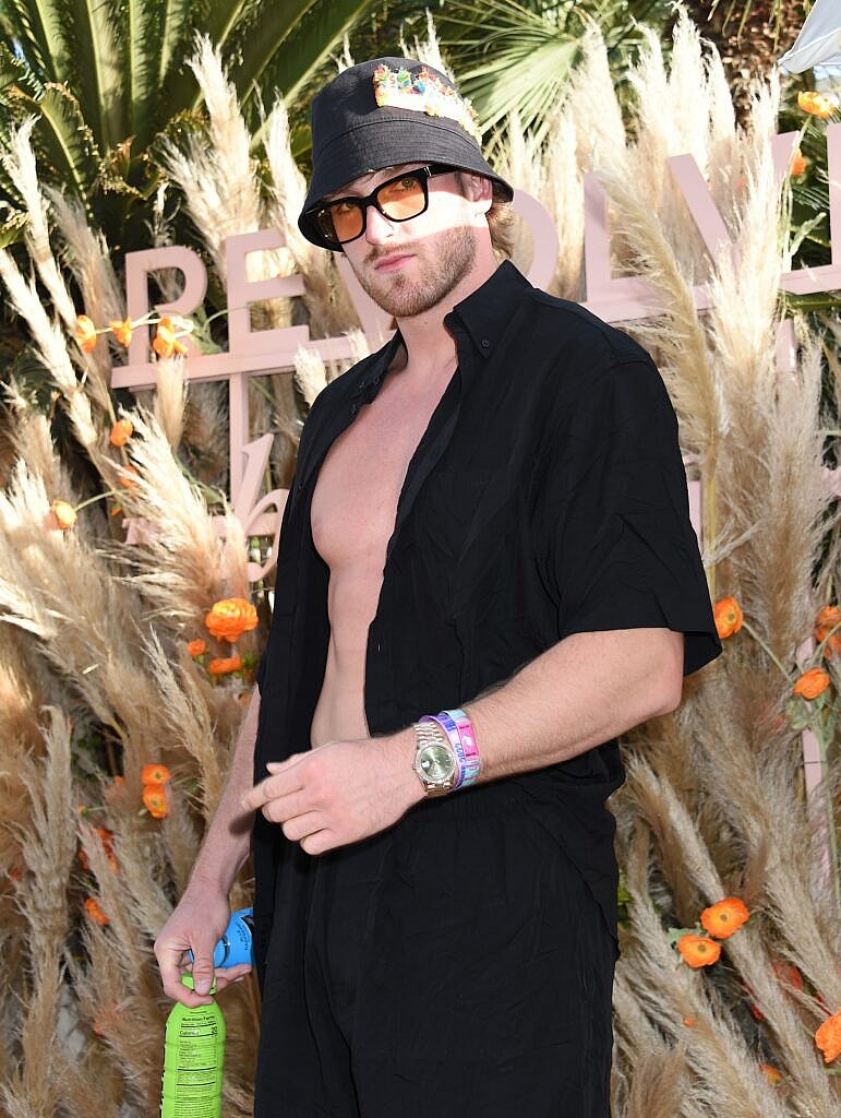 REVOLVE FESTIVAL 2022