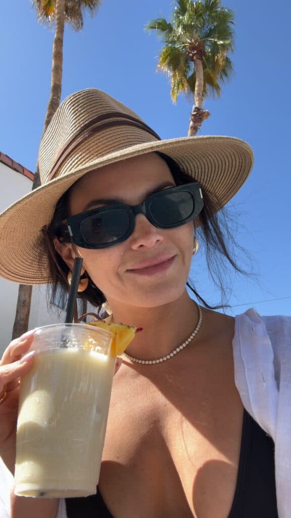 Jenna Dewan snaps a selfie.