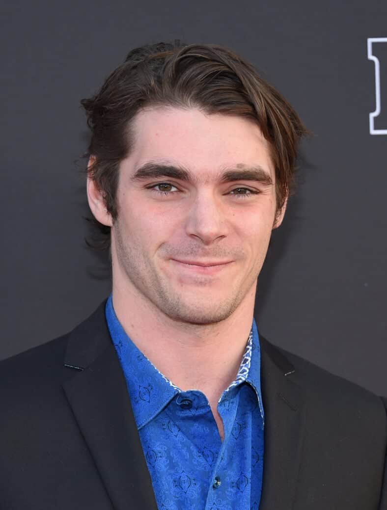 RJ Mitte at 39th College Television Awards