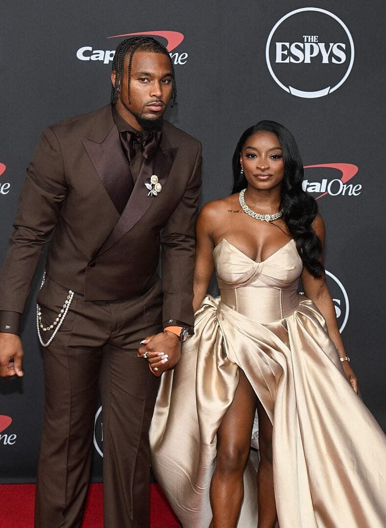Simone Biles and Jonathan Owens at the 2026 ESPY Awards