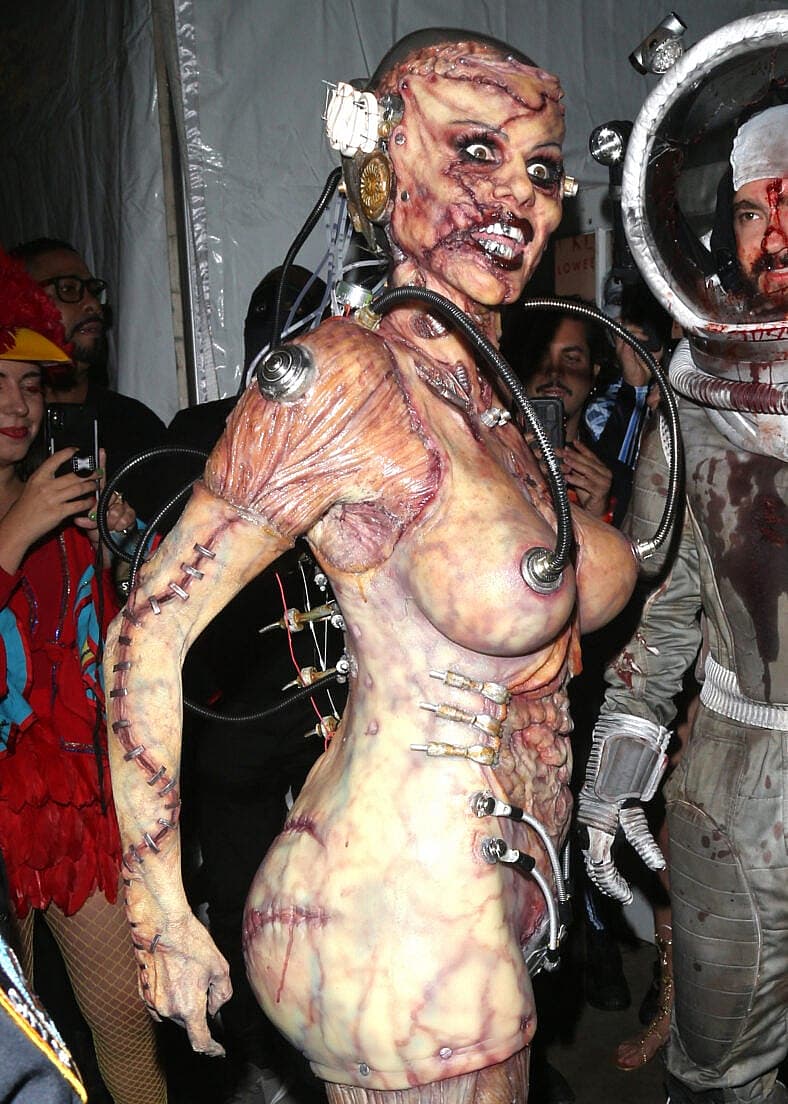 Heidi Klum and Tom Kaulitz arrive her annual Halloween party