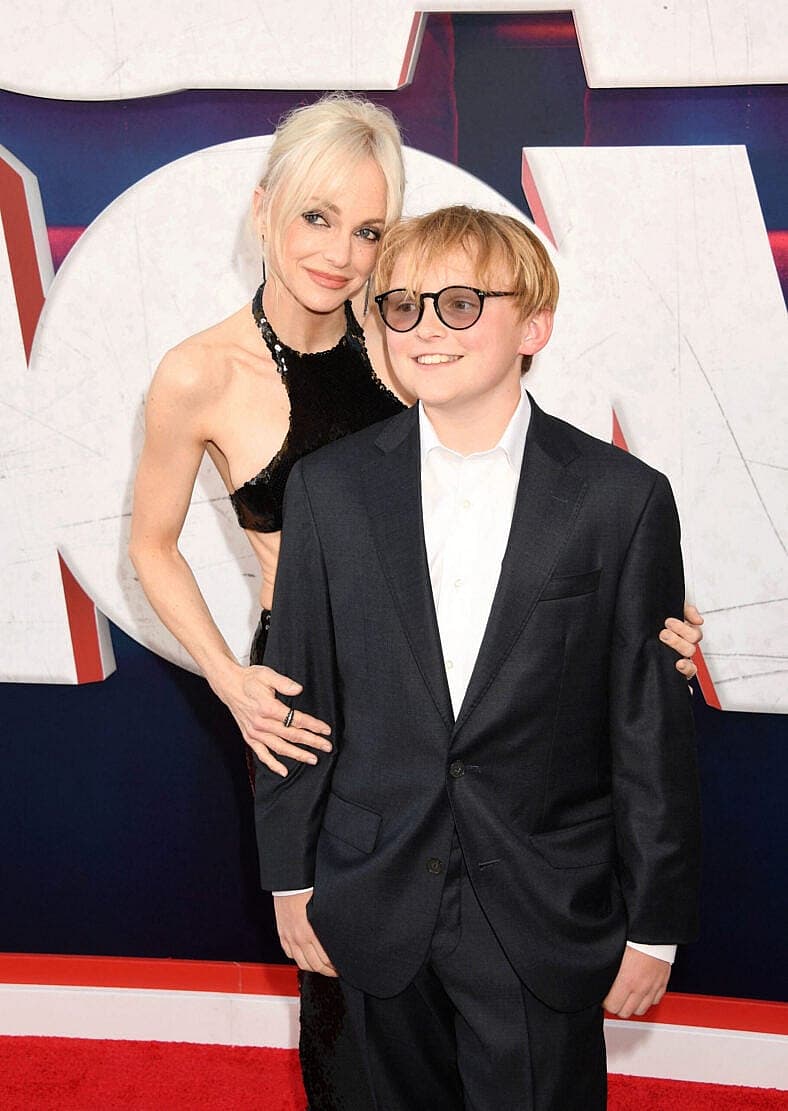 World Premiere of Paramount Pictures "Scary Movie" at Paramount Theatre on June 03, 2026 in Los Angeles, California. 03 Jun 2026 Pictured: (L-R) Anna Faris and Jack Pratt. Photo credit: Jeffrey Mayer/JTMPhotos, Int'l. / MEGA TheMegaAgency.com sales@mega.global (Mega Agency TagID: MEGA1459275_074.jpg) [Photo via Mega Agency]