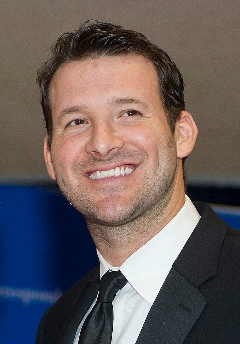 Tony Romo at the 2014 White House Correspondents Dinner arrivals