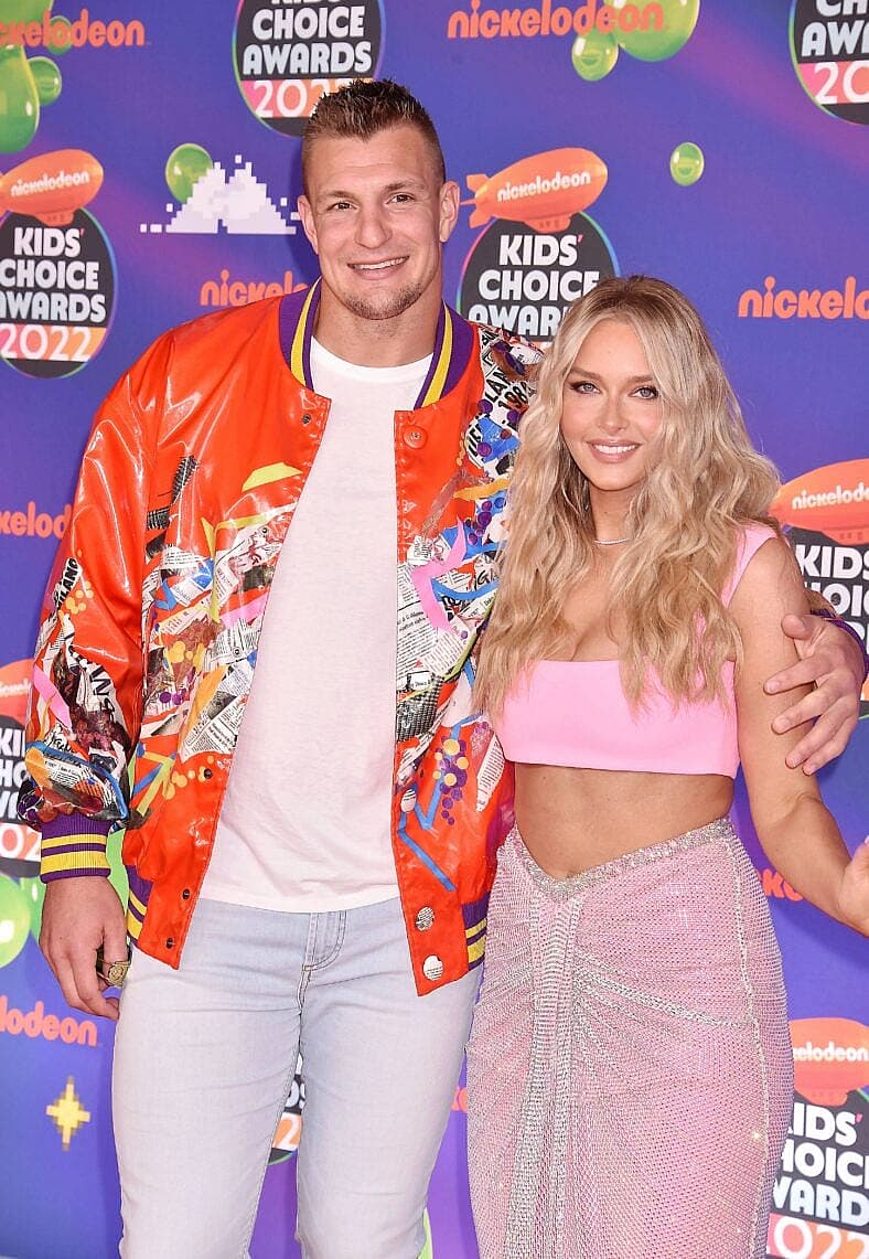 Rob Gronkowski and his girlfriend at 2022 Nickelodeon Kids Choice Awards - Arrivals