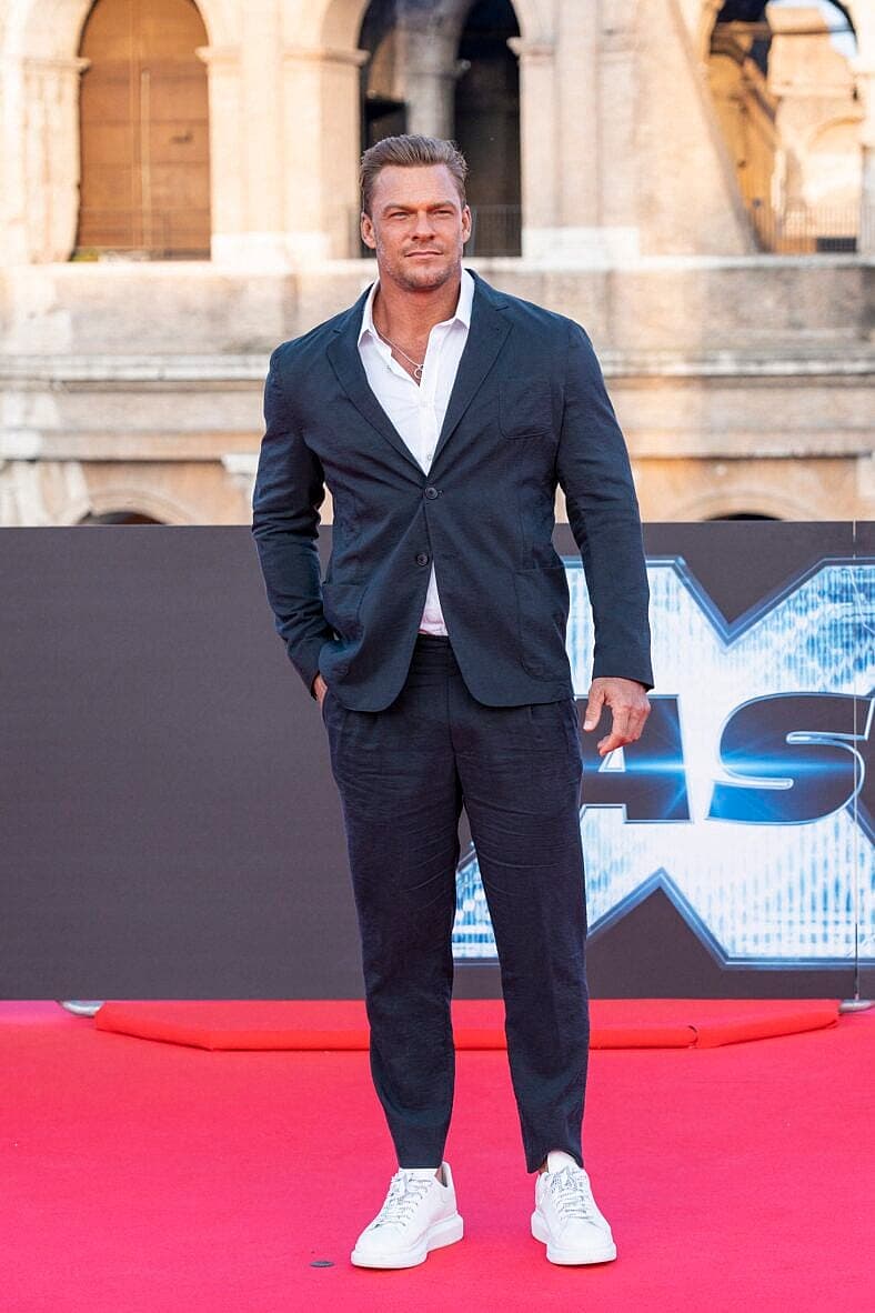 Alan Ritchson at the 