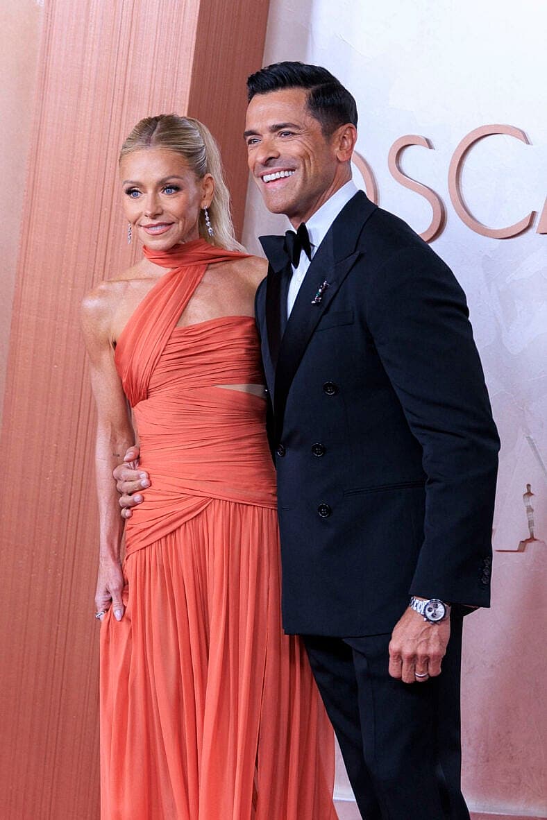 Kelly Ripa and Mark Consuelos