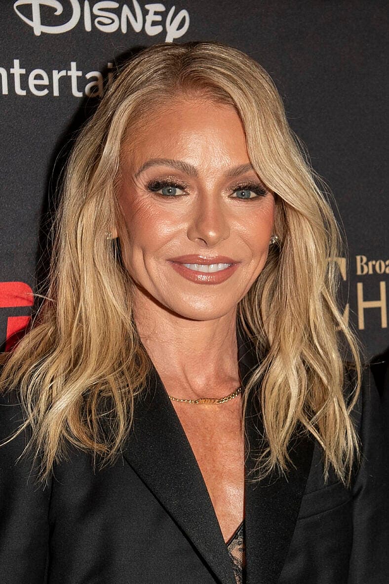 Kelly Ripa at Broadcasting + Cable Hall Of Fame Awards 33rd Anniversary Gala, New York, USA