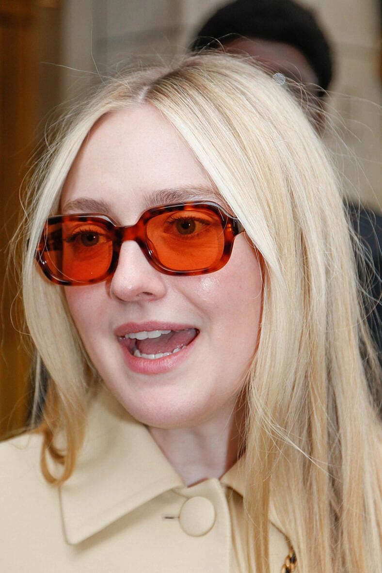 Dakota Fanning leaving her hotel during Paris Fashion Week