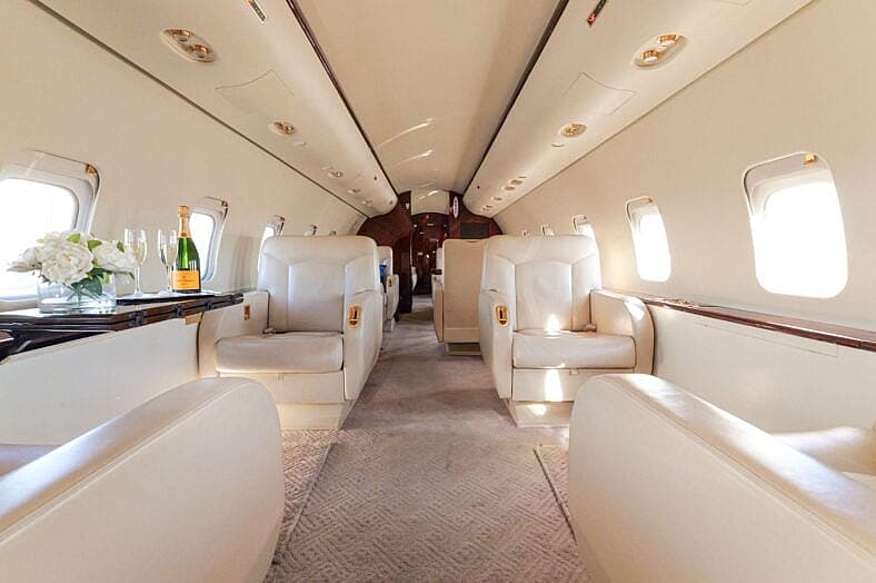 Inside the $37,000 Private Jet That Flew Let's Marry Harry to Vegas