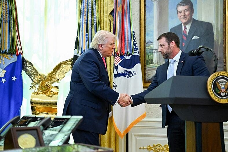 Markwayne Mullin Sworn-In as DHS Secretary