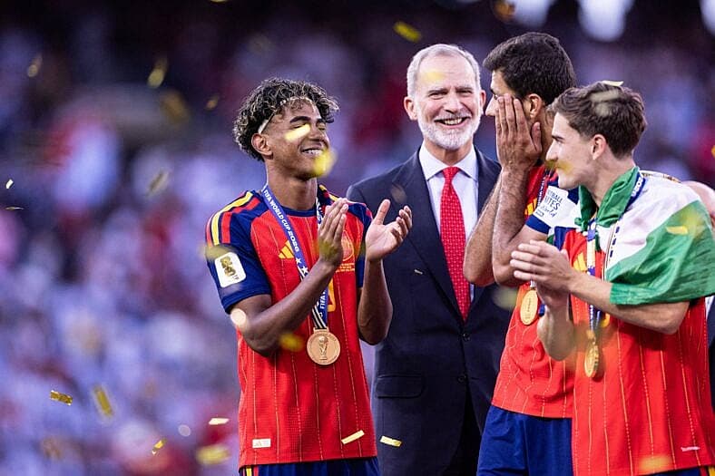 Lamine Yamal celebrating the World Cup