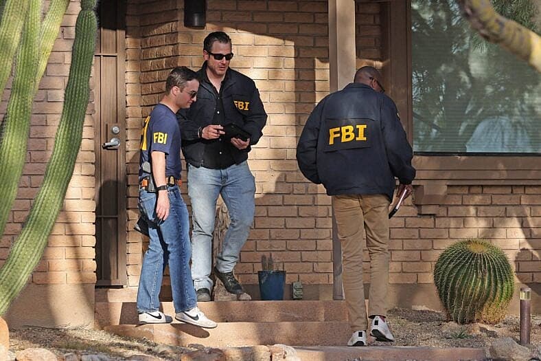 FBI agents canvas Nancy Guthrie's neighborhood, knocking on neighbors doors in Tucson, AZ on February 6, 2026