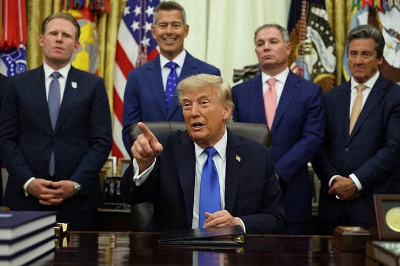 DC: President Trump Meets with Travel Executives in Oval Office