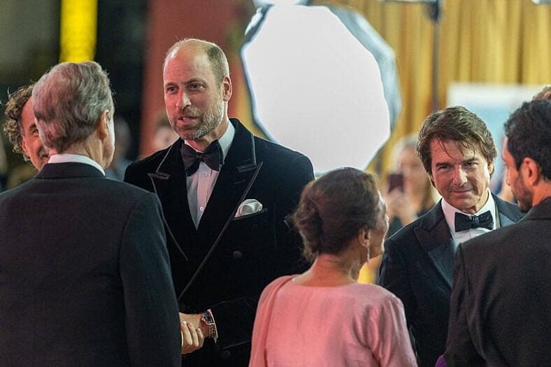 September 22, 2026, London, United Kingdom: Sophie Wilde attends the Global Film Premiere of Digger, in Leicester Square, London.Cast and guests attend the Global Film Premiere of Digger, in Leicester Square, London. 22 Sep 2026 Pictured: September 22, 2026, London, United Kingdom: Prince William speaks to cast members at the Global Film Premiere of Digger, in Leicester Square, London.Cast and guests attend the Global Film Premiere of Digger, in Leicester Square, London. Photo credit: ZUMAPRESS.com / MEGA TheMegaAgency.com sales@mega.global (Mega Agency TagID: MEGA1498242_076.jpg) [Photo via Mega Agency]