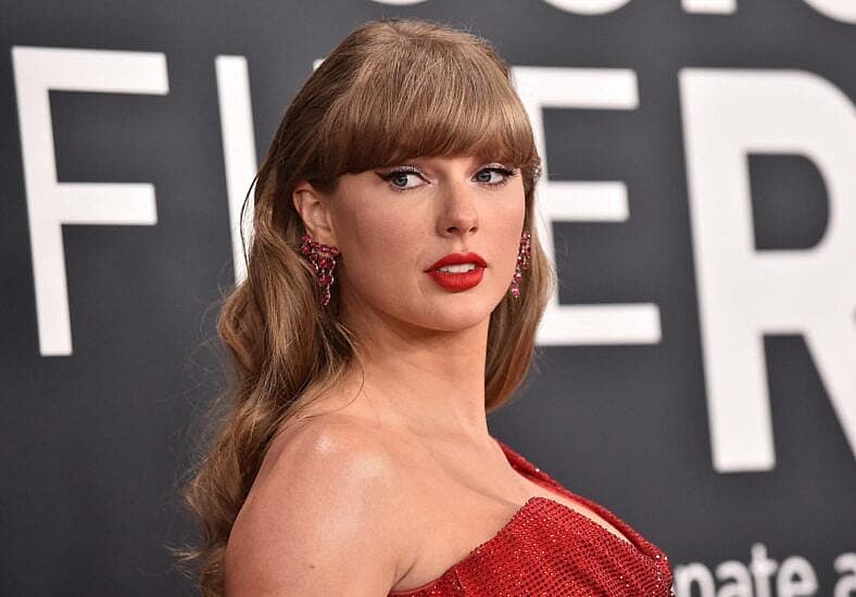 Taylor Swift at 67th Annual Grammy Awards - Arrivals