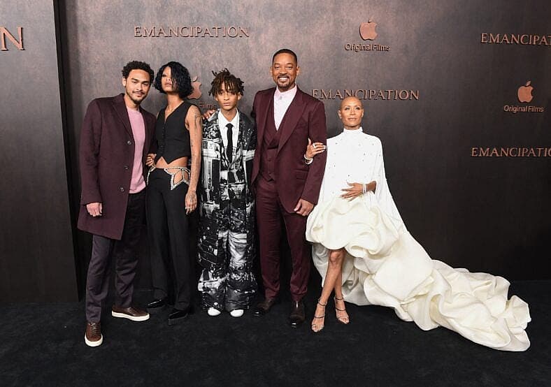 The Smiths on the red carpet. 