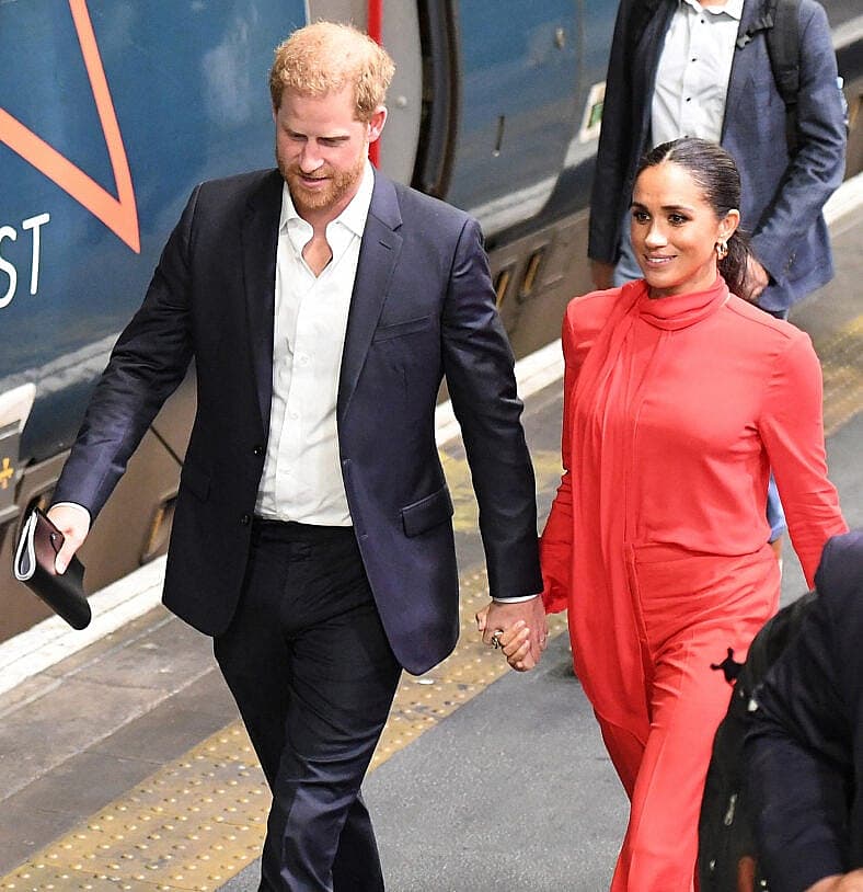 Prince Harry and Meghan Markle arriving at Euston Station