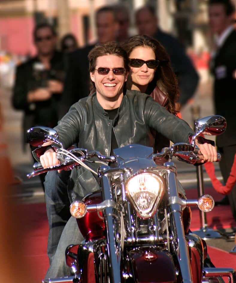 Tom Cruise and Katie Holmes at "War of the Worlds" Premiere Grauman's Chinese Theatre