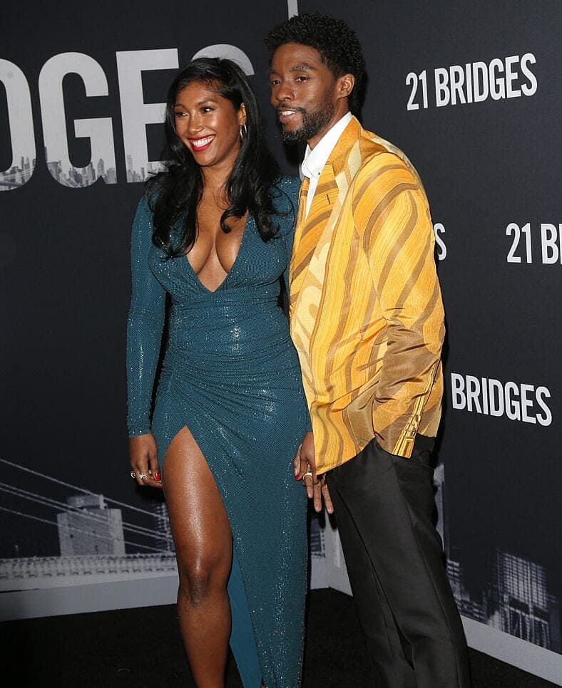 Chadwick Boseman and Simone Ledward-Boseman at "21 Bridges" Premiere
