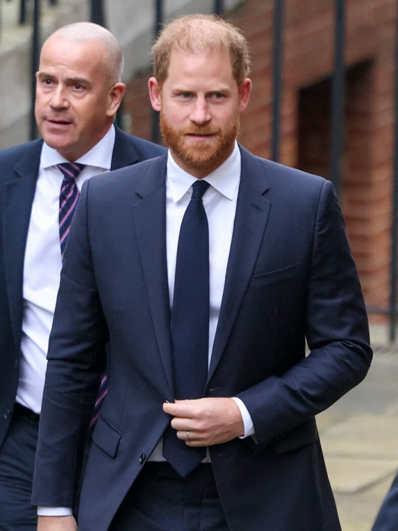Príncipe Harry chega ao Supremo Tribunal de Londres