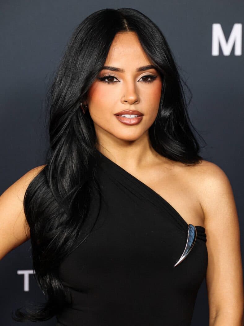 Becky G na Personalidade do Ano 2026 da MusiCares em homenagem a Mariah Carey