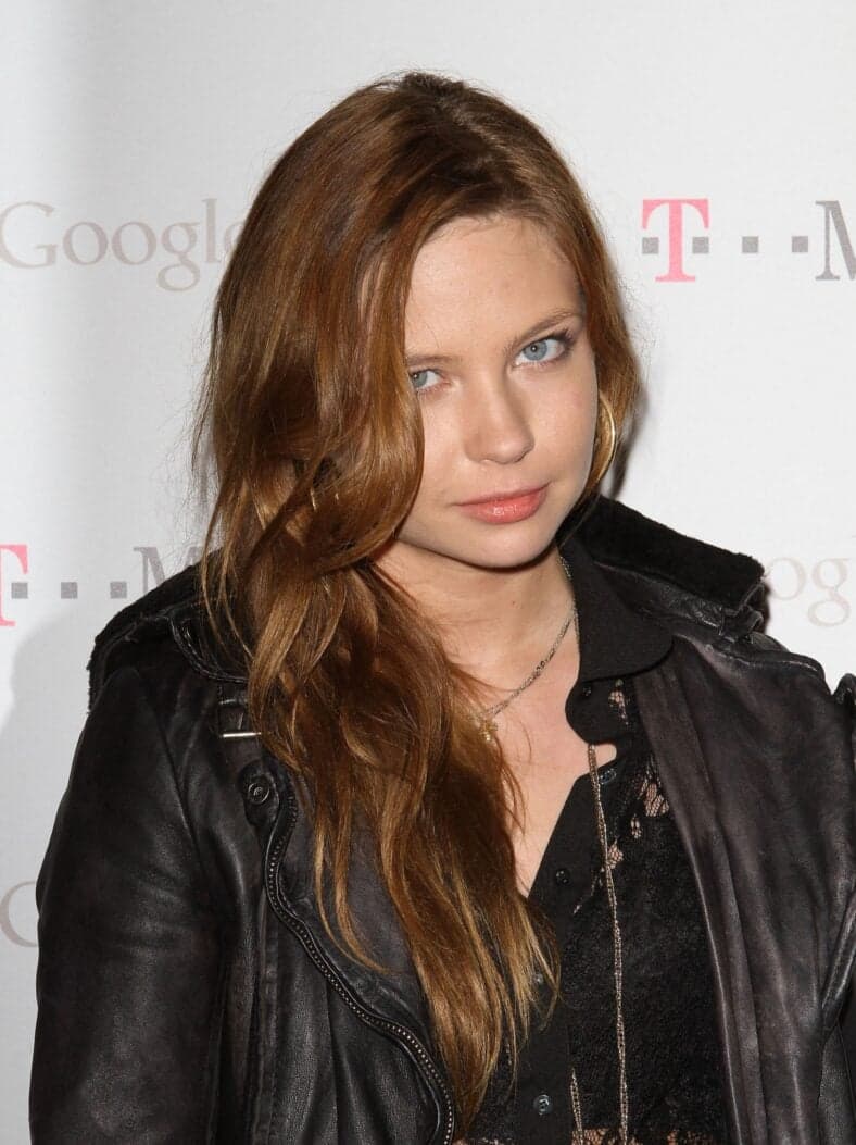 Daveigh Chase na festa de lançamento do Google Music disponível na T-Mobile