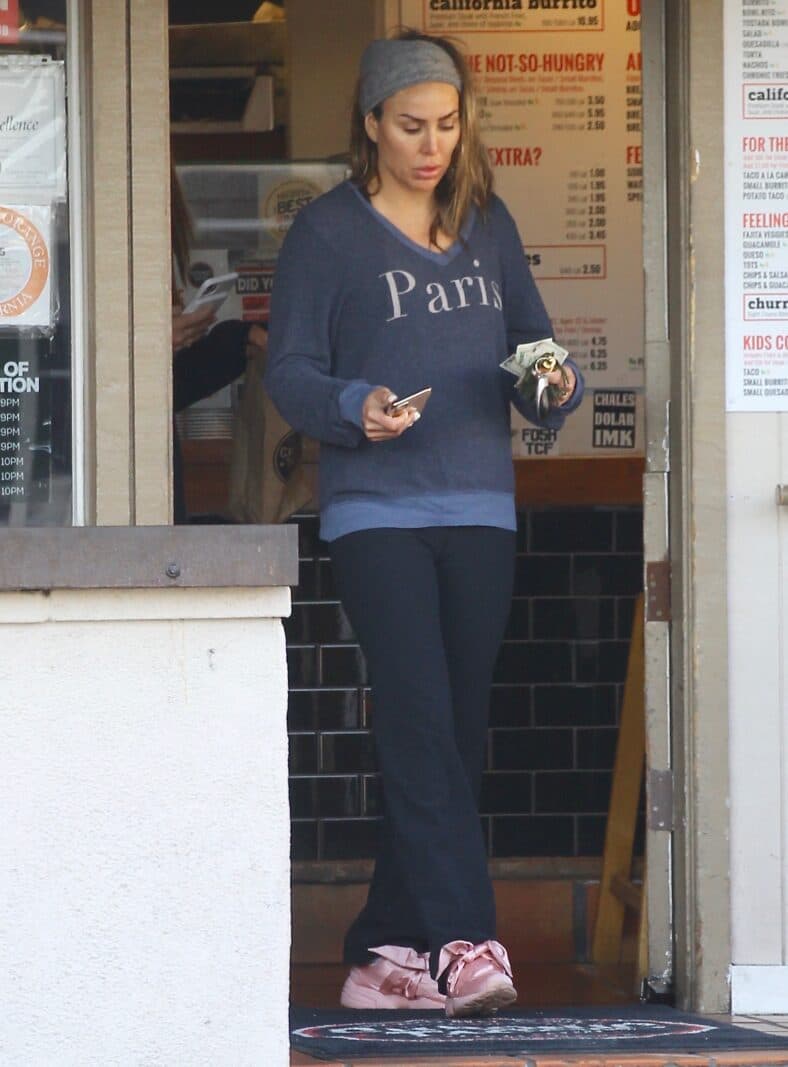 Kelly Dodd in public