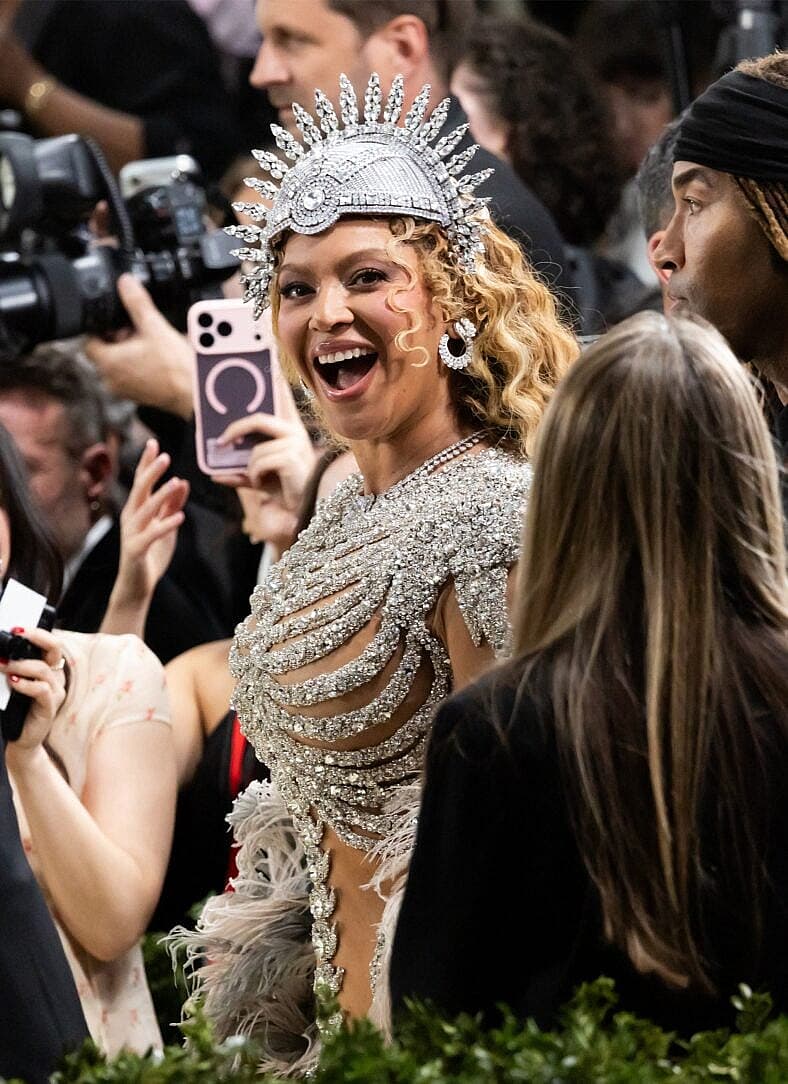 Stevie Nicks' Met Gala Debut Sparks Beyoncé Collab Rumors