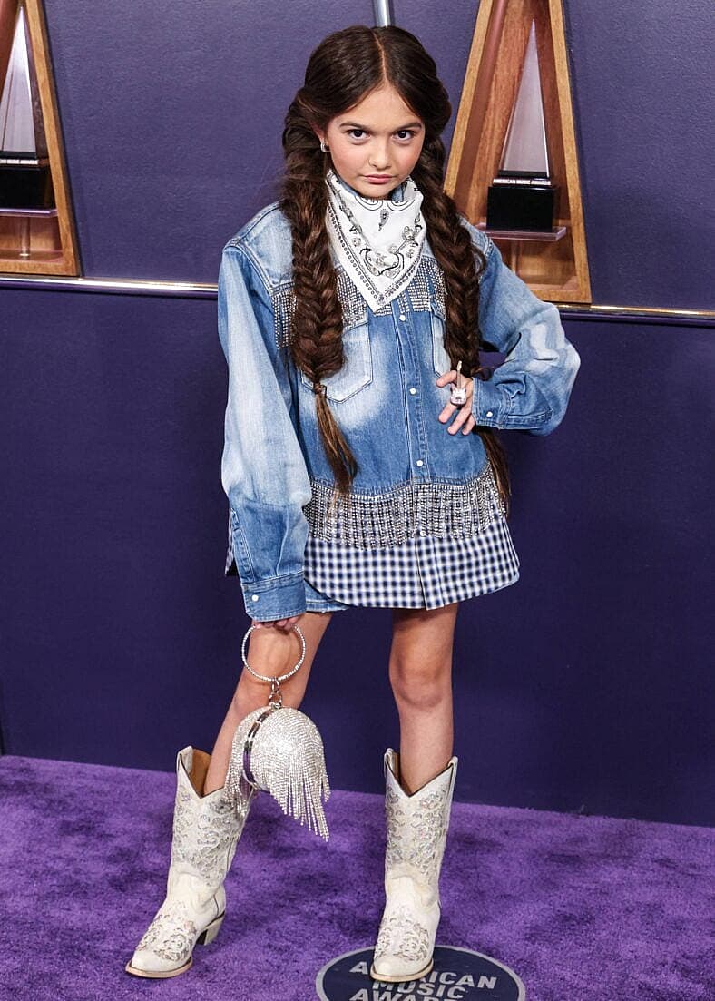Taylen Biggs at 2025 American Music Awards - Arrivals