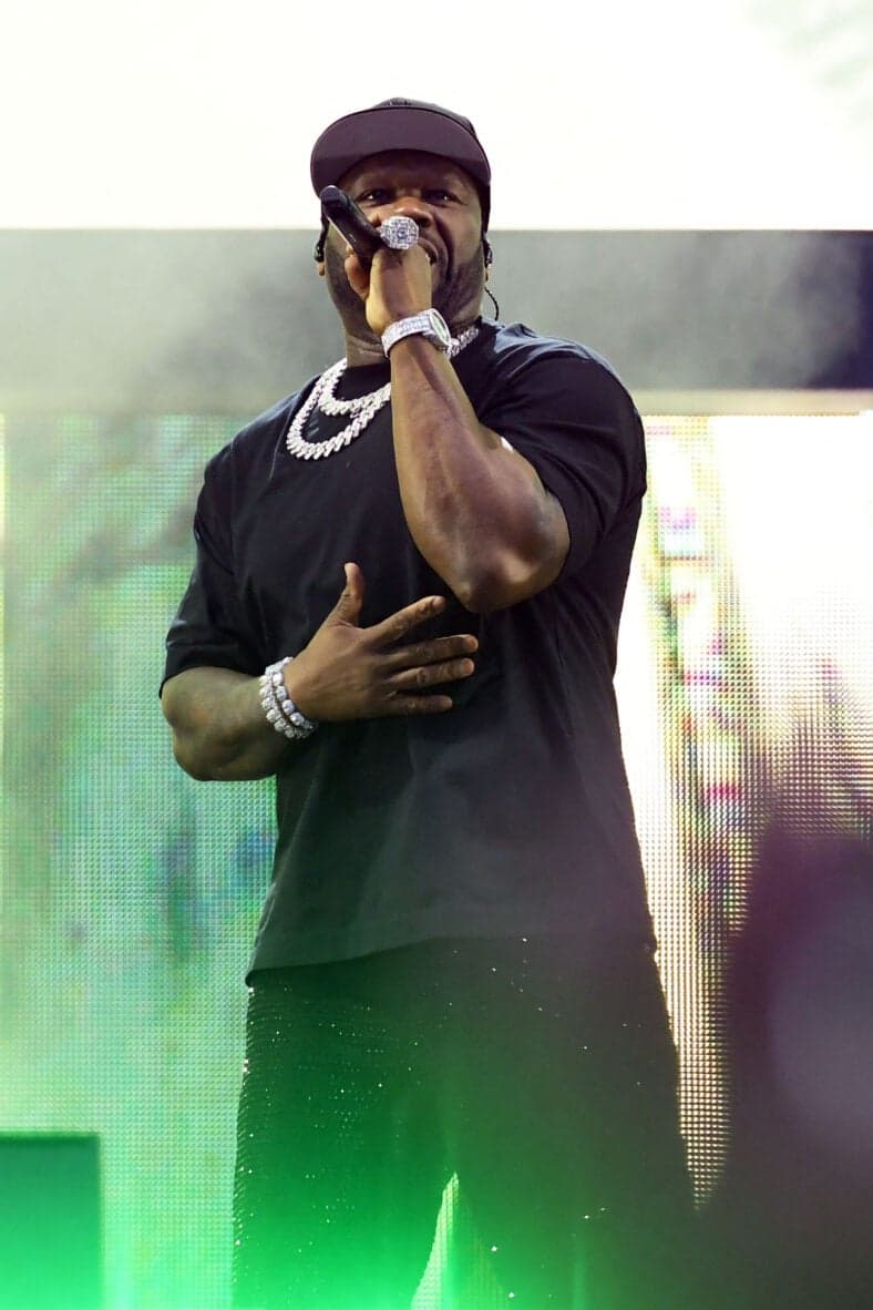50 Cent performs onstage at Tottenham Hotspur Stadium