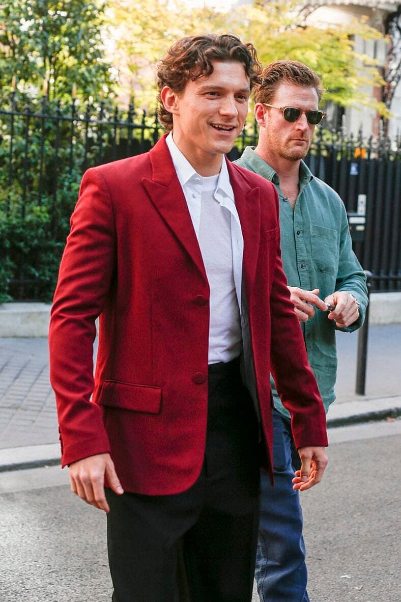 Tom Holland leaving his hotel for the screening of Spider Man in Paris