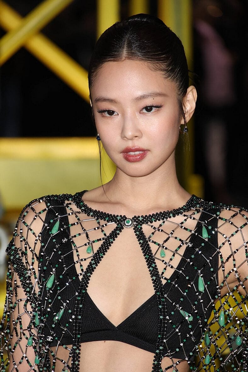 Jennie en el Photocall del desfile de moda Chanel Otoño/Invierno 2026 en París, Francia