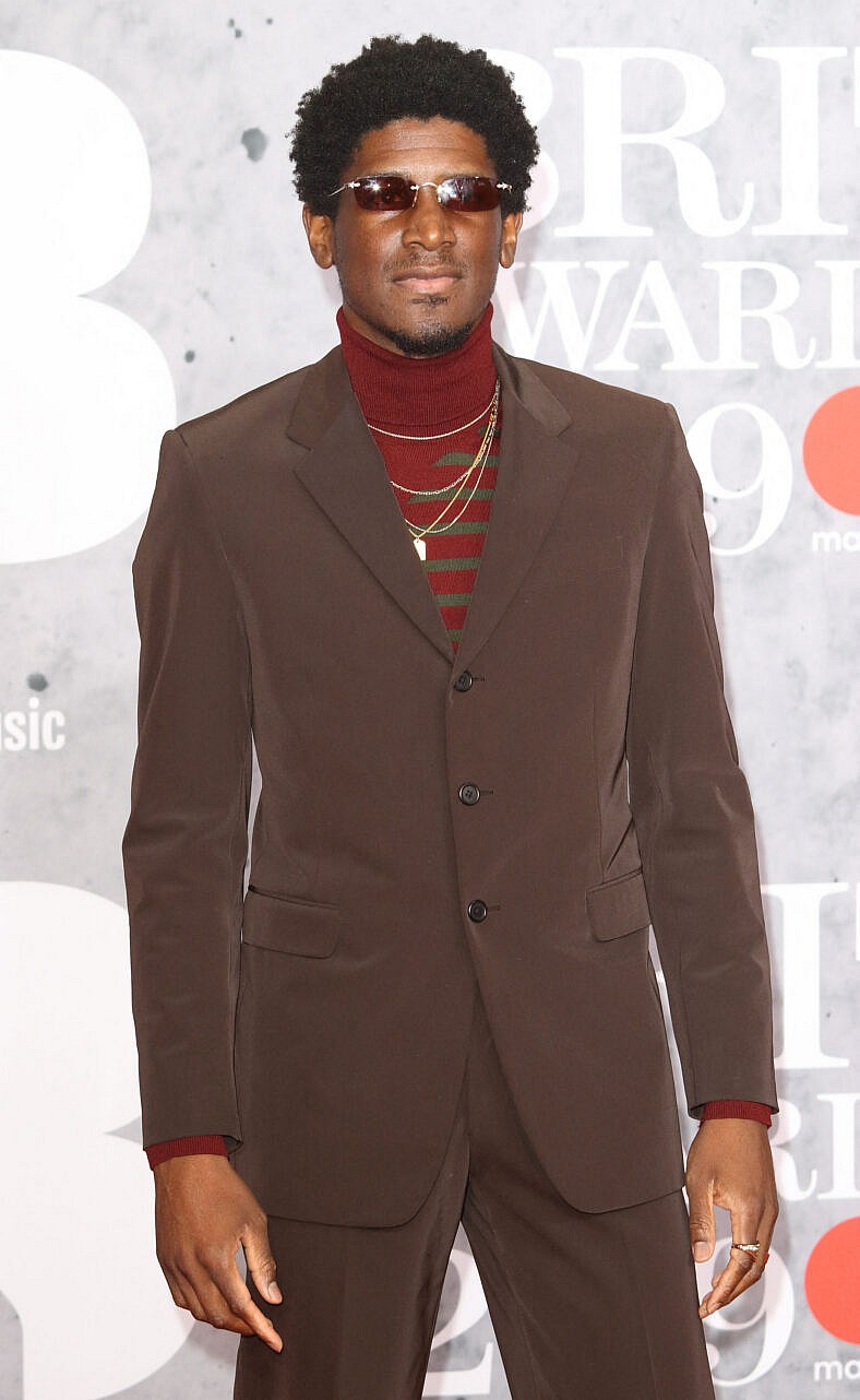 Labrinth on the red carpet