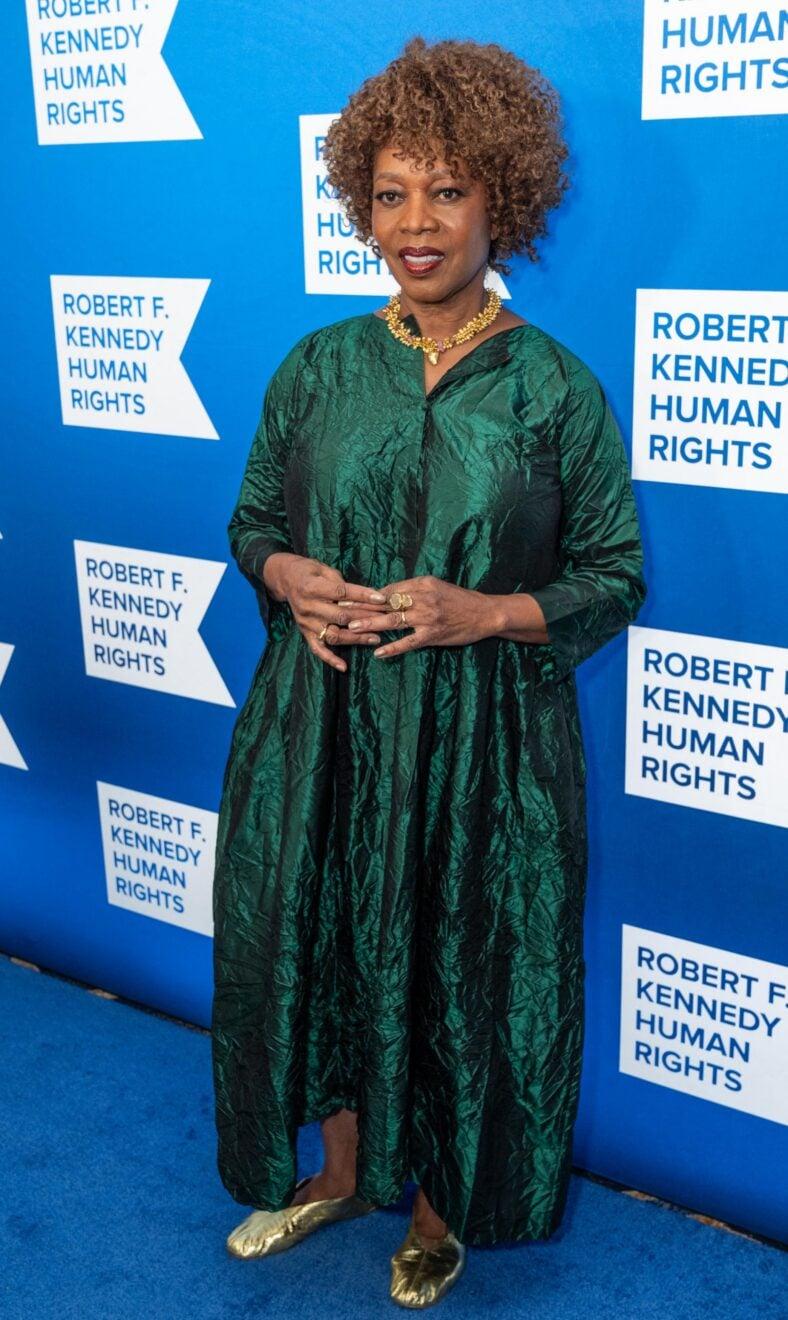 Alfre Woodard na gala anual de direitos humanos Ripple Of Hope de Robert F. Kennedy