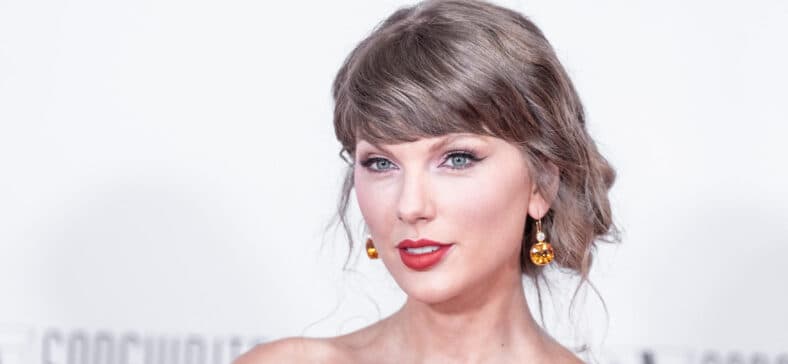 Taylor Swift at the SongWriters Hall of Fame awards