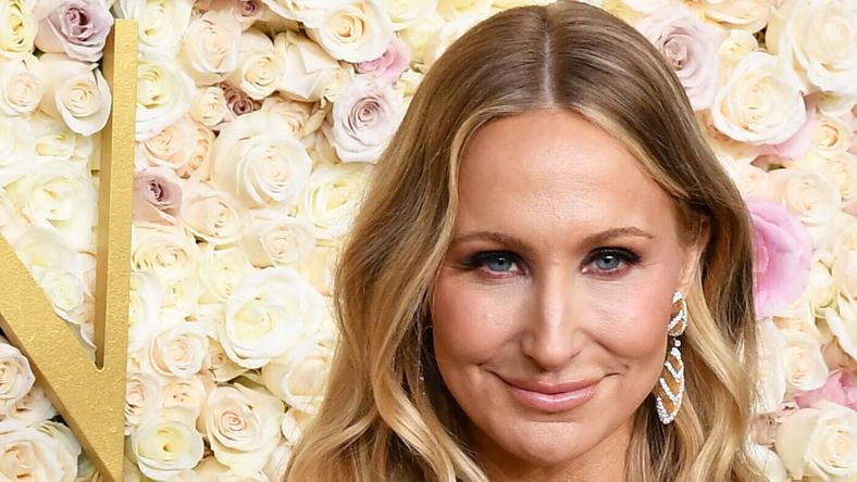 Nikki Glaser at 82nd Annual Golden Globe Awards