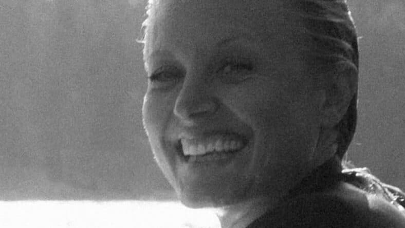 'Supernatural' star Carrie Anne Fleming dies at 51