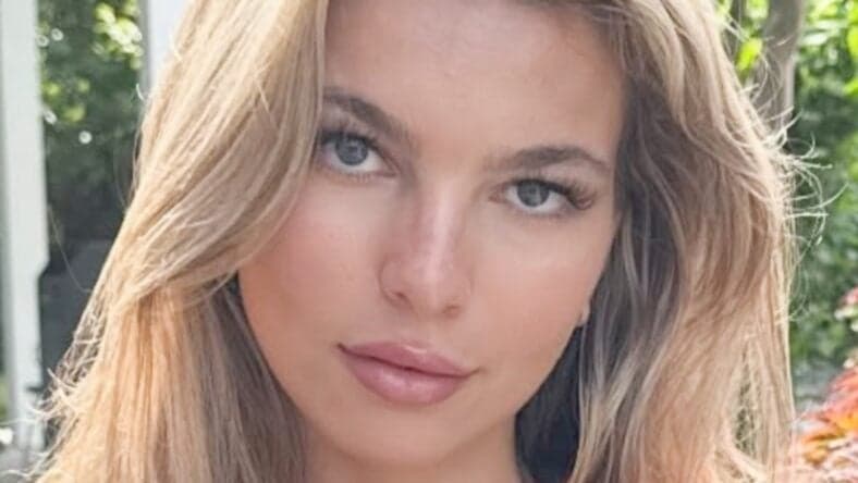 Grace Boor close up