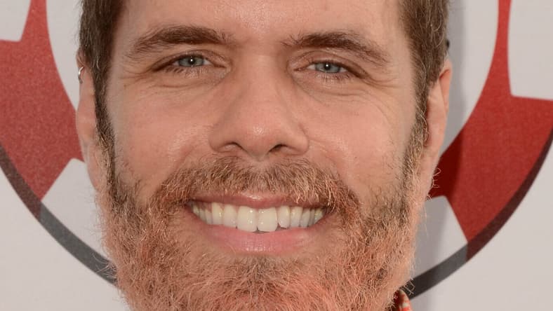 Perez Hilton at 9th Annual Variety Charity Poker & Casino Night