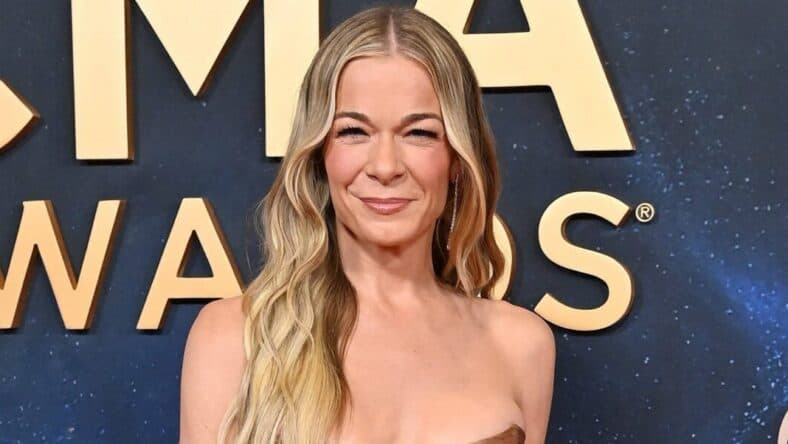 LeAnn Rimes at the 59th Annual CMA Awards