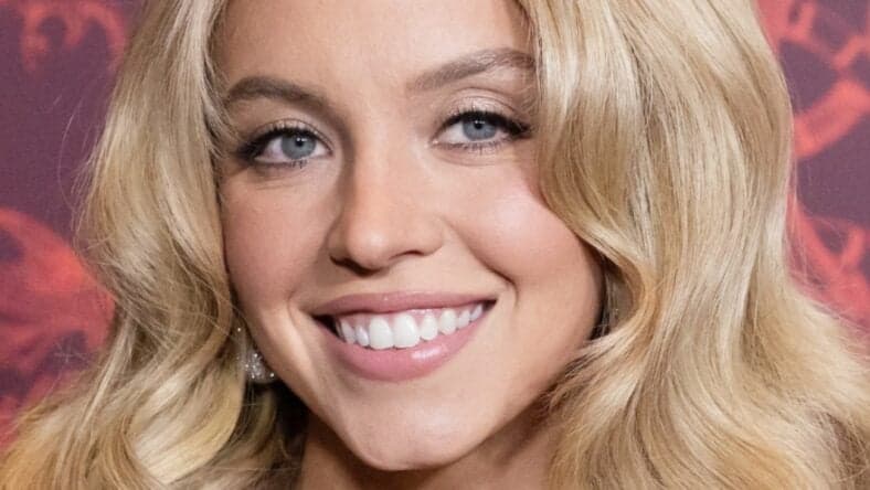 Sydney Sweeney close up