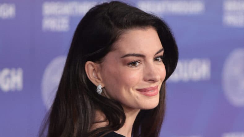 Anne Hathaway at the 12th Breakthrough Prize Ceremony