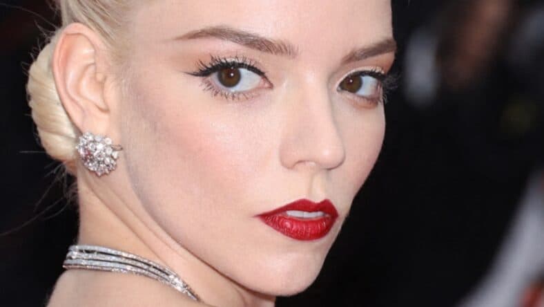 Anya Taylor-Joey close up