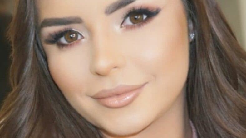 Demi Rose close up