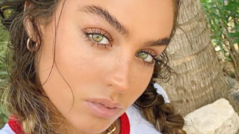 Sommer Ray close up