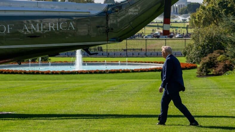 Donald Trump boarding Marine One