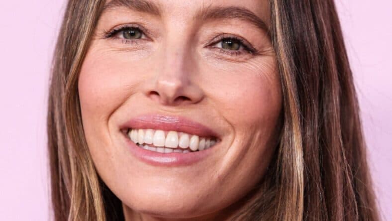 Jessica Biel close up