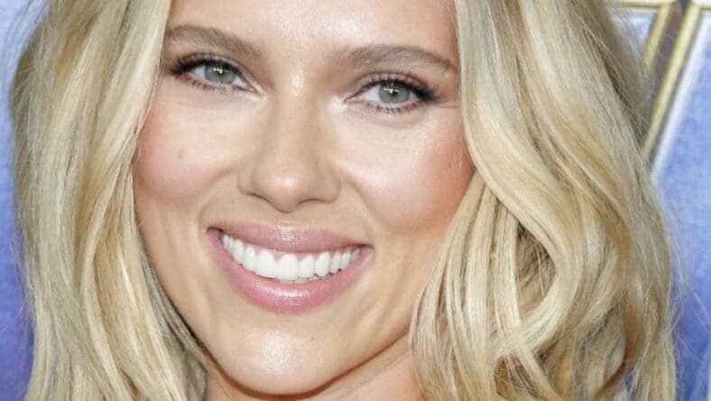 Scarlett Johansson close up