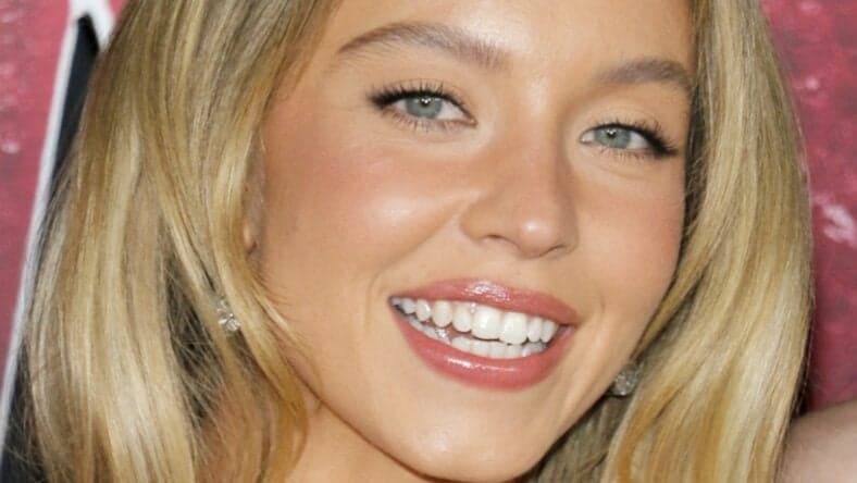 Sydney Sweeney close up
